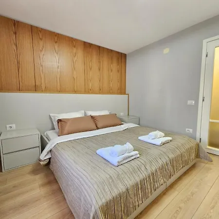 Apartment Boulevard Close To Center Tirana