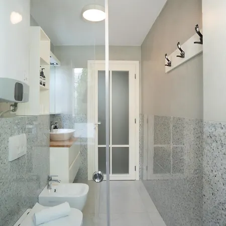 Boulevard Close To Center Apartamento *