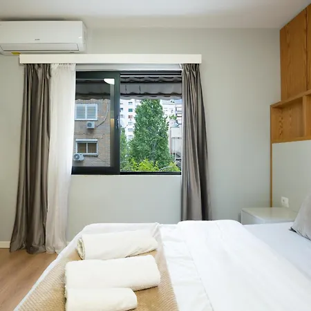 Апартаменты Boulevard Close To Center Тирана