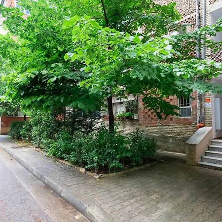 Апартаменты Boulevard Close To Center Тирана