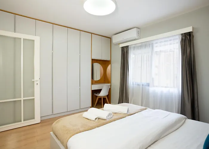 Апартаменты Boulevard Close To Center